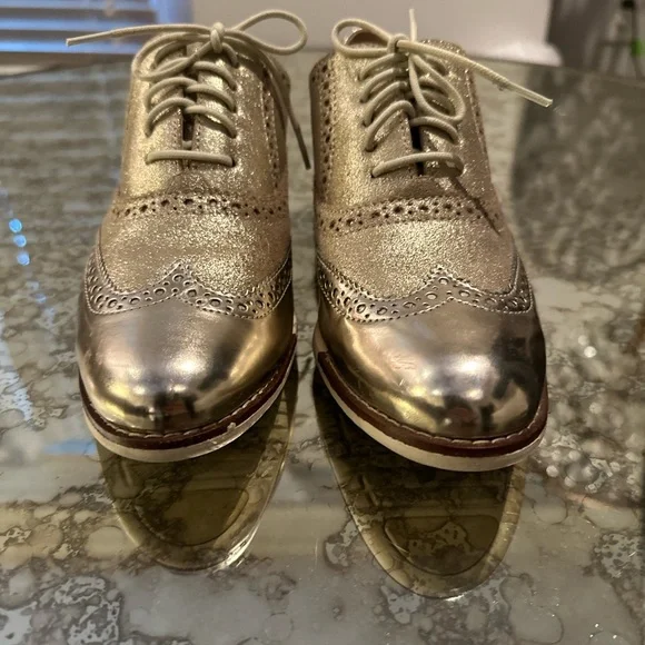 Cole Haan Women's Gold Brogue Flats - Picture 2 of 6